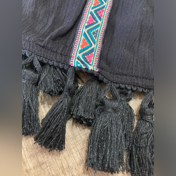 H&M Coachella Collection women’s 6 tassel rocker tank - Picture 2 of 4